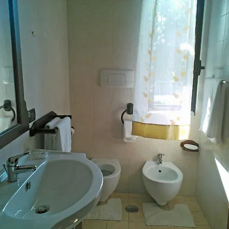 Bed & Breakfast Glori Varcaturo