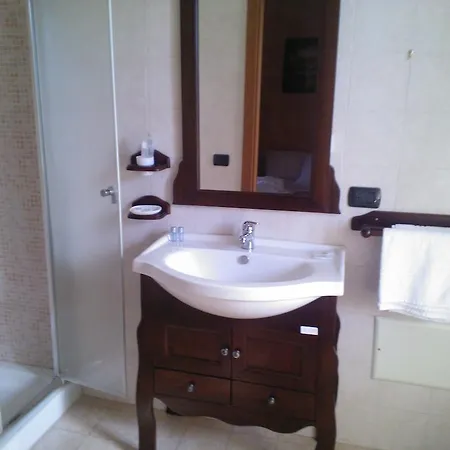 Bed & Breakfast Glori Varcaturo